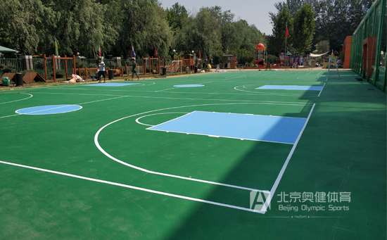 塑膠籃球場(chǎng)翻新要對(duì)材質(zhì)有所了解，