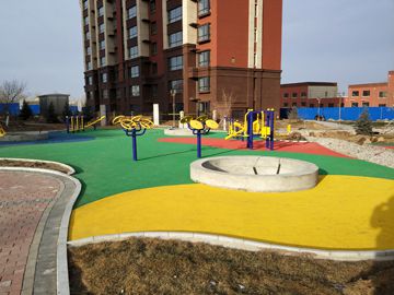內蒙烏蘭浩特塑膠地面施工案例小區地面